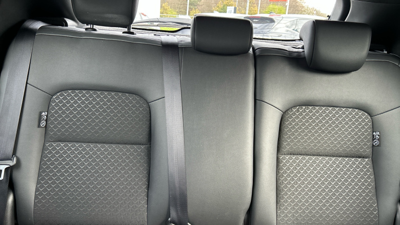 Nissan Juke 1.0 DiG-T 114 N-Connecta 5dr Petrol Hatchback